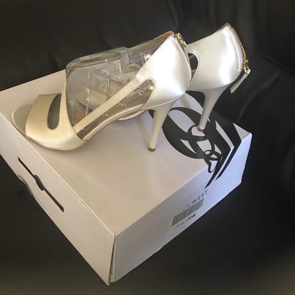 Satin Heels - Picture 3 of 6